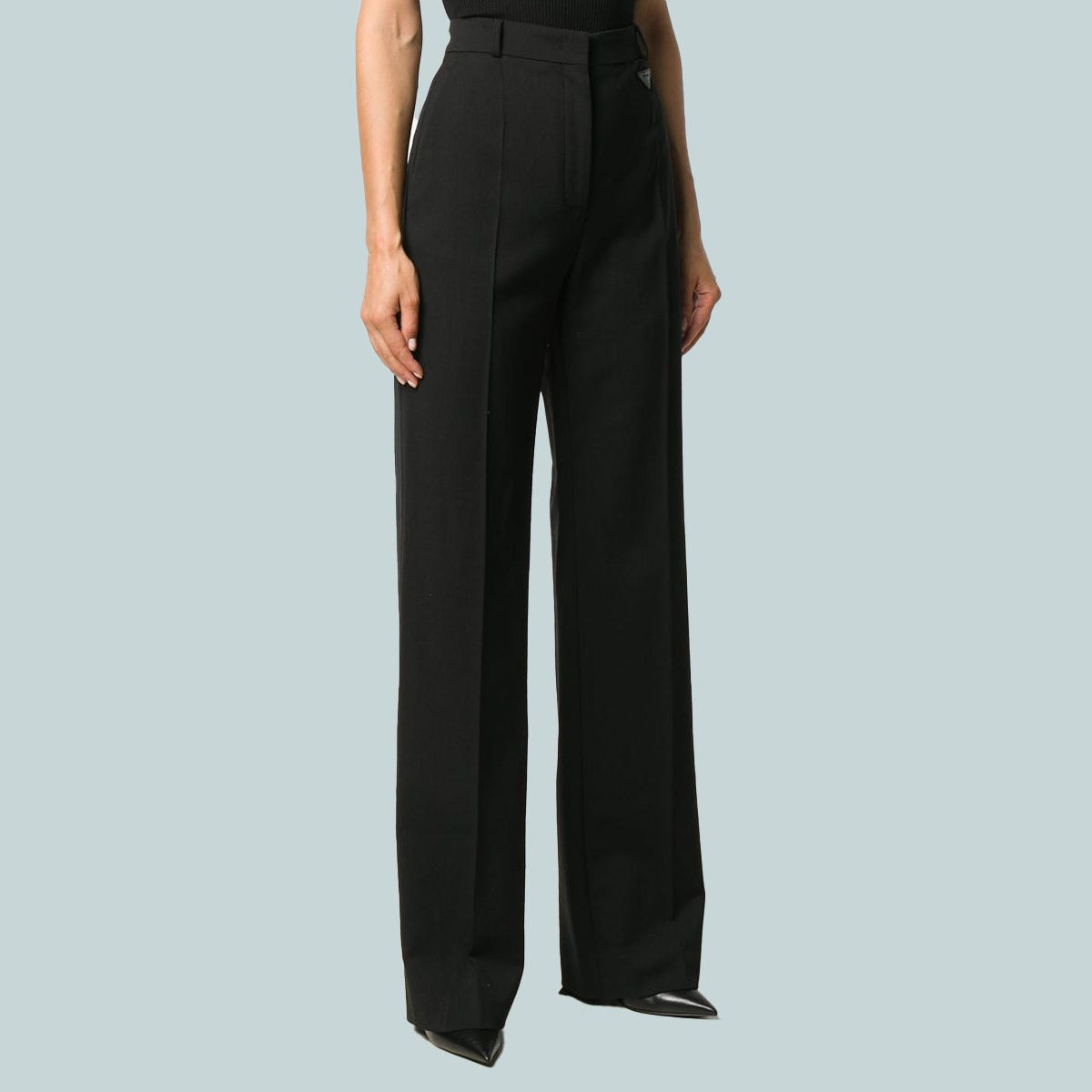 Wide-leg trousers