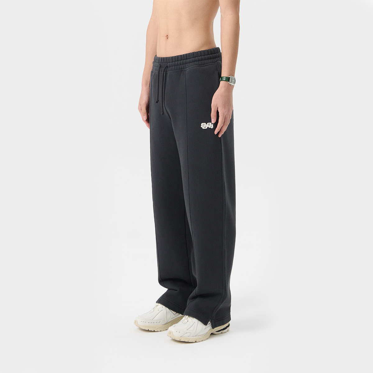 SG24 Logo Straight Leg Sweatpants Jet Black
