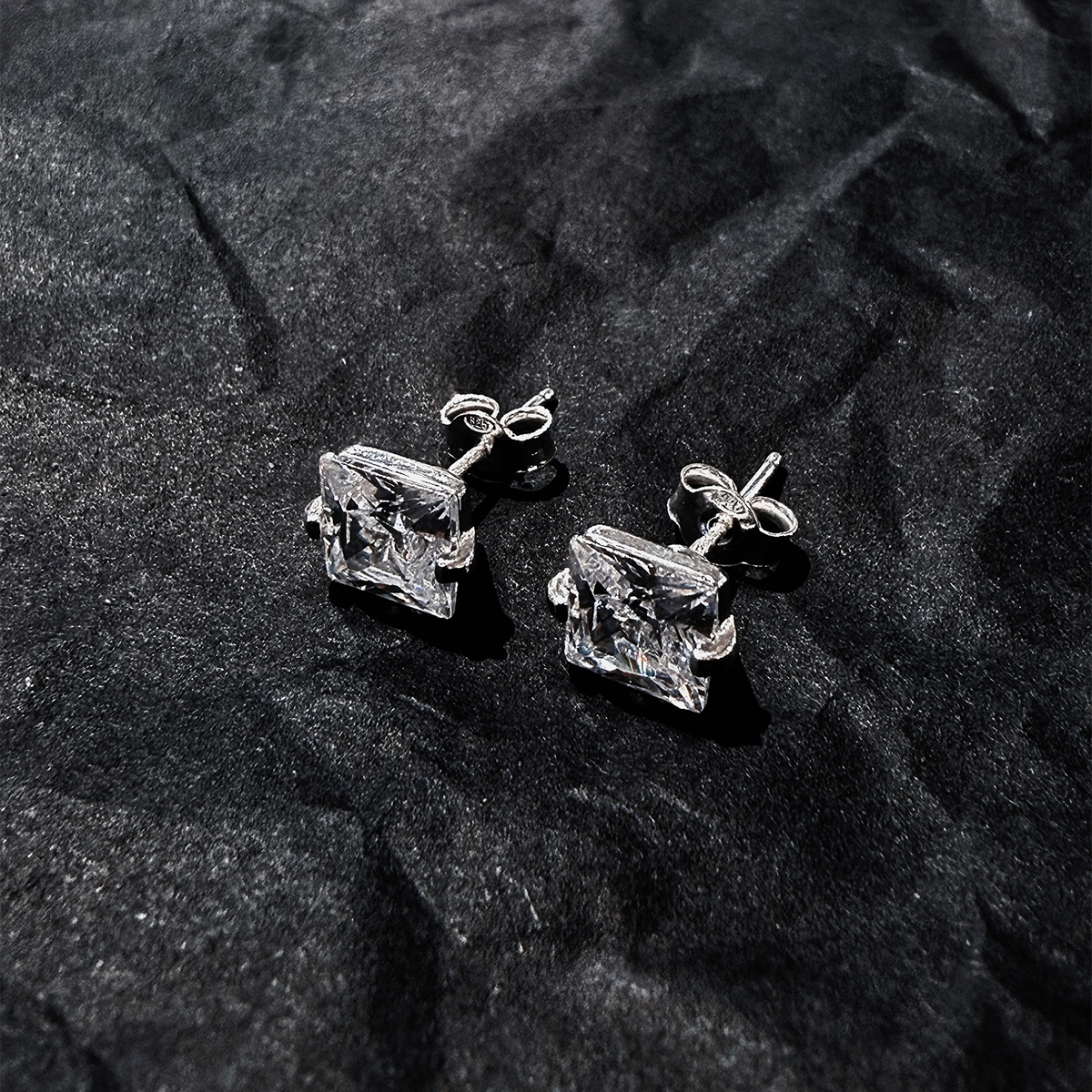 Square Earrings M