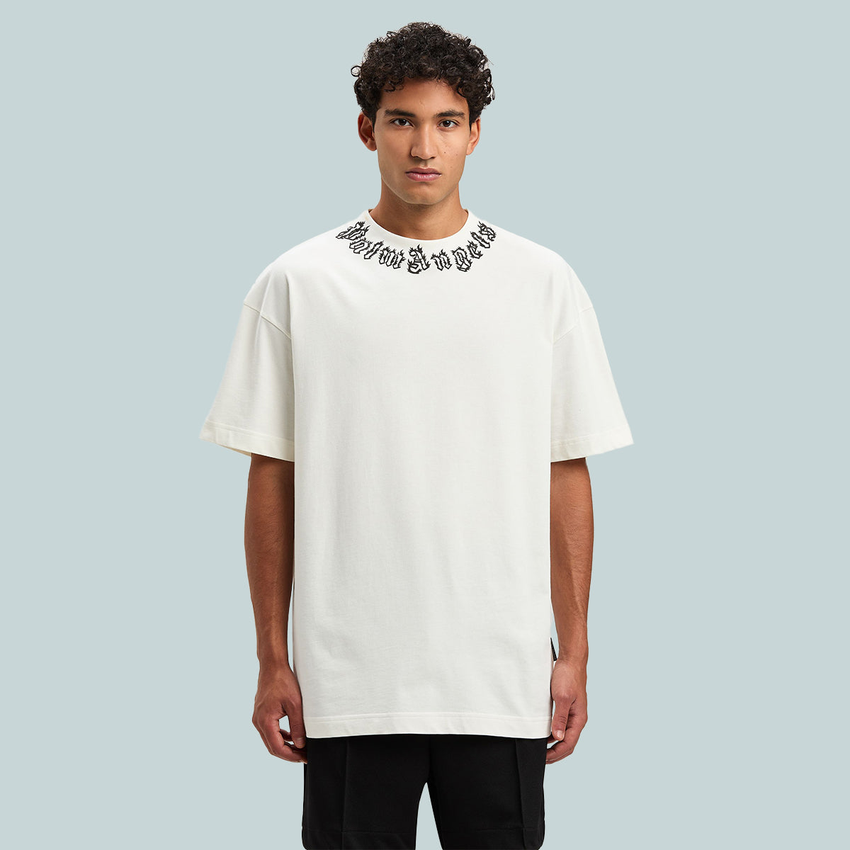 Neck Logo Tee Off-White / Black