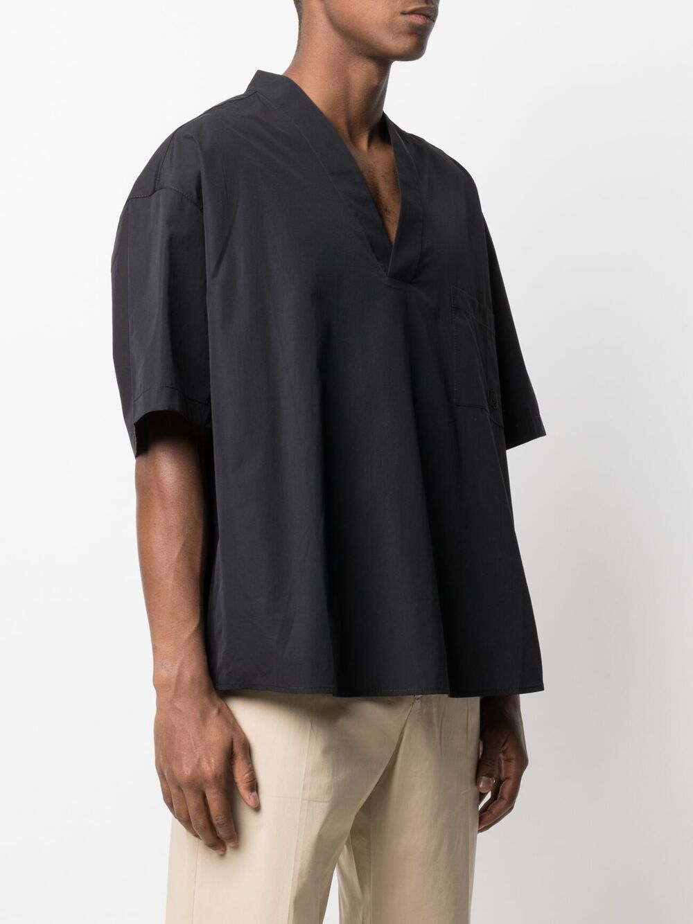 V-neck cotton shirt black