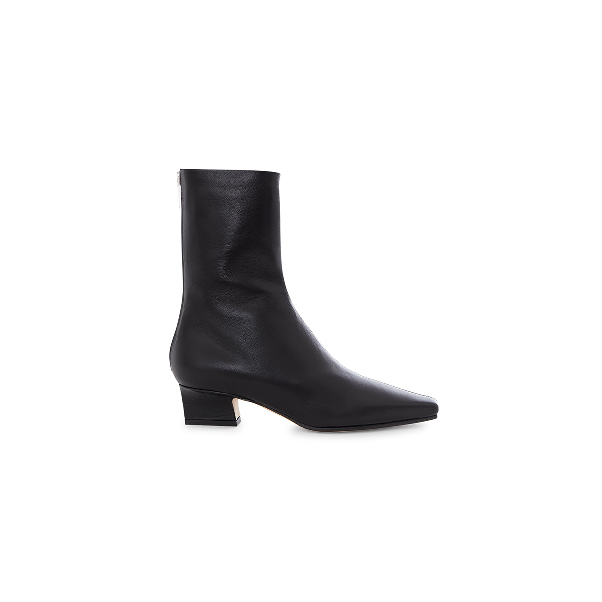Ankle boot in black calf