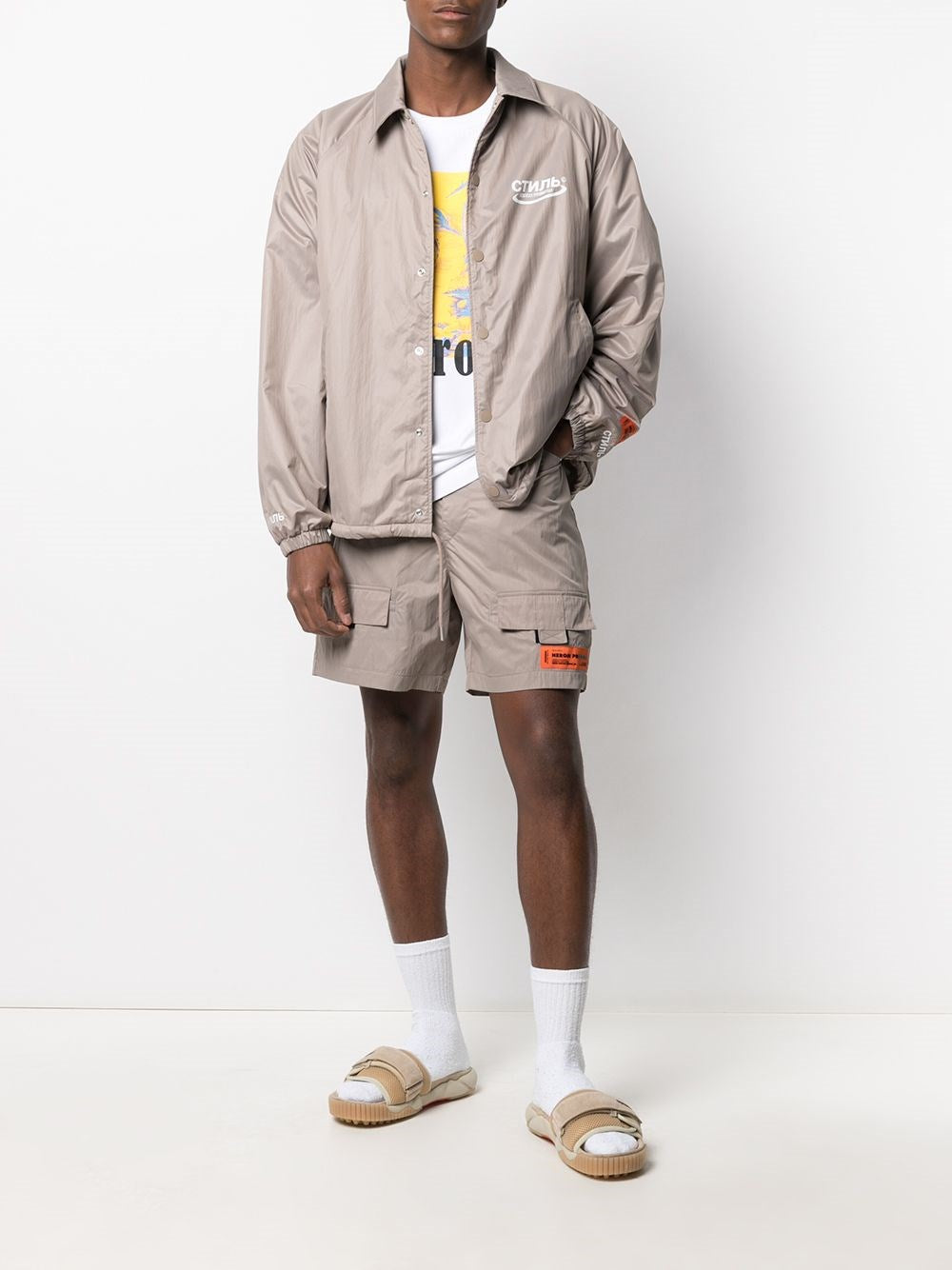 Cargo shorts taupe